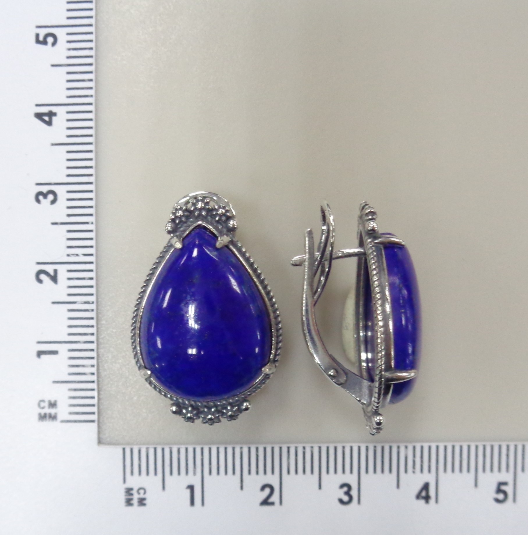 Серебряные серьги с лазуритами